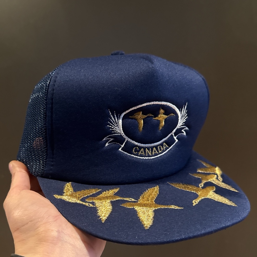 80’s Navy and Gold Goose Embroidered Canada Trucker Hat